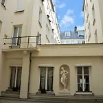 Chic Opera Paris