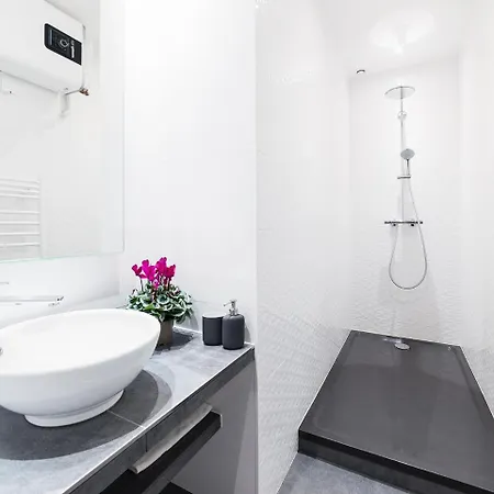 Chic Opera Lägenhet